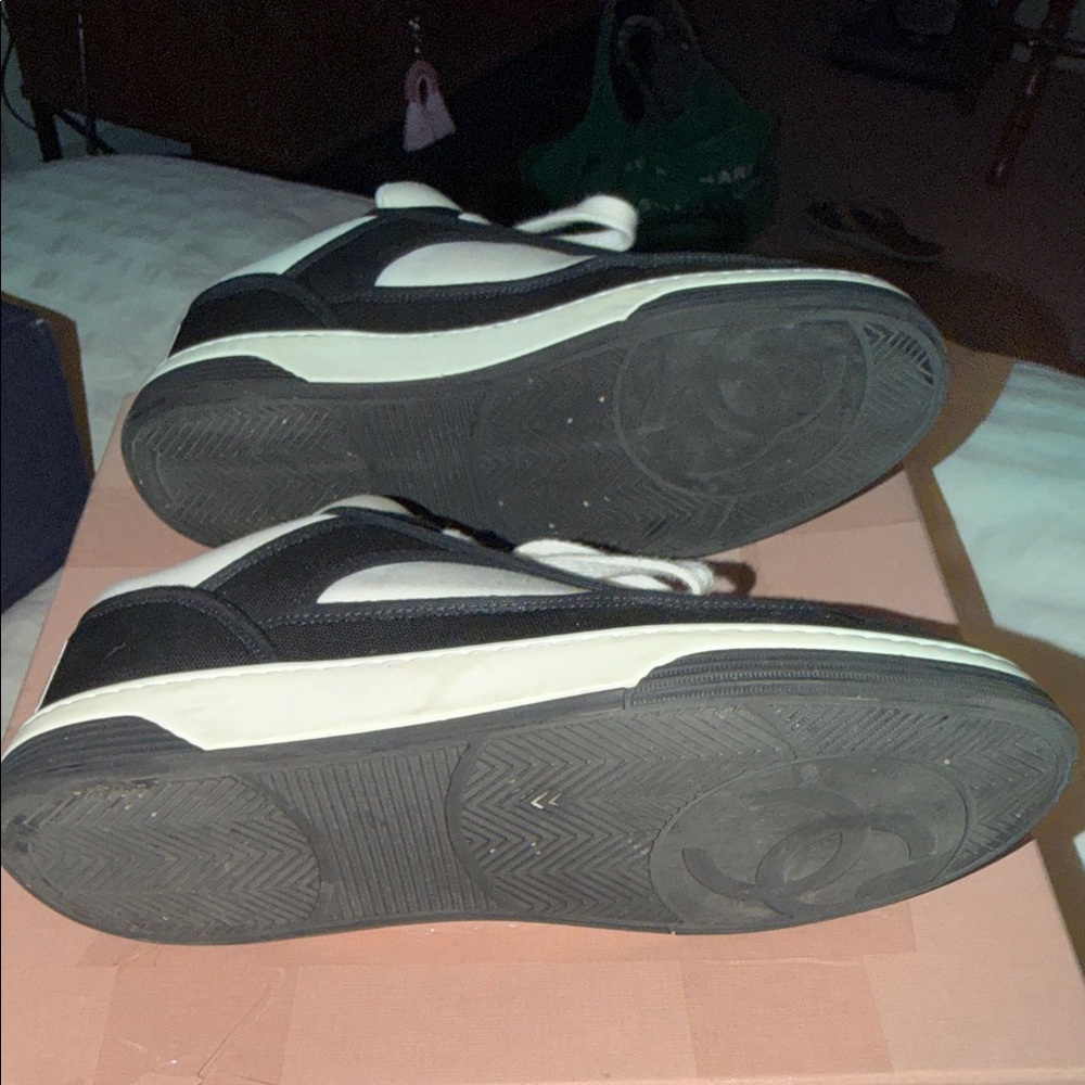 CHANEL Black and White Women's Sneakers - Picture 5 of 7